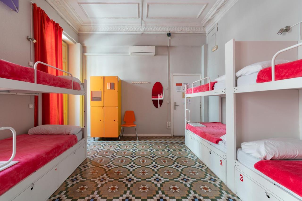 ולנסיה Red Nest Hostel מראה חיצוני תמונה