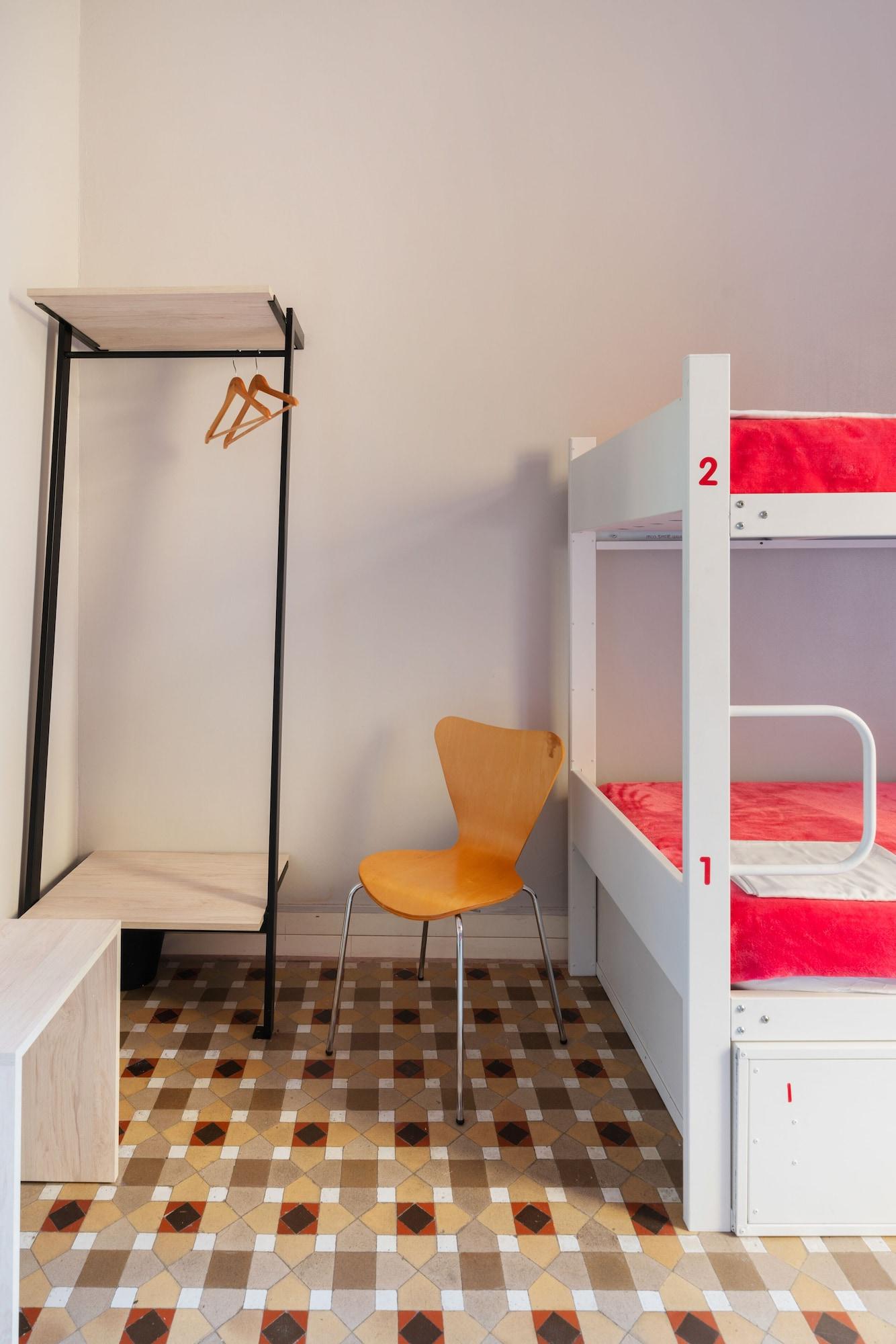 ולנסיה Red Nest Hostel מראה חיצוני תמונה