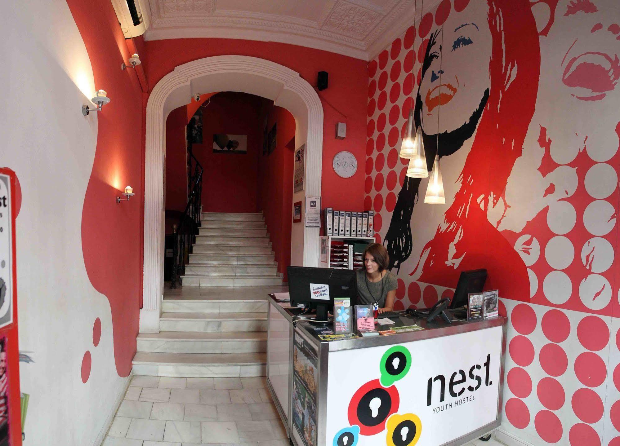 ולנסיה Red Nest Hostel מראה חיצוני תמונה